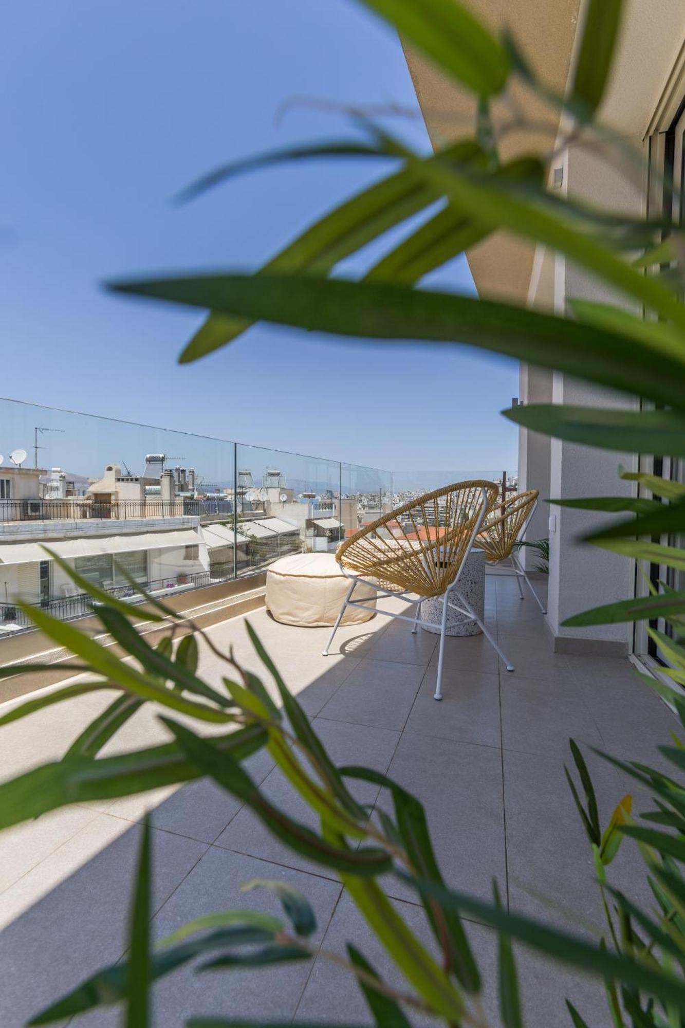 The Mediterranean Suites El Pireo Exterior foto
